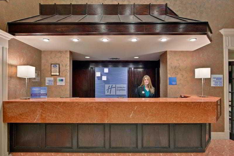 Holiday Inn Express Whitby Oshawa By Ihg Exteriér fotografie