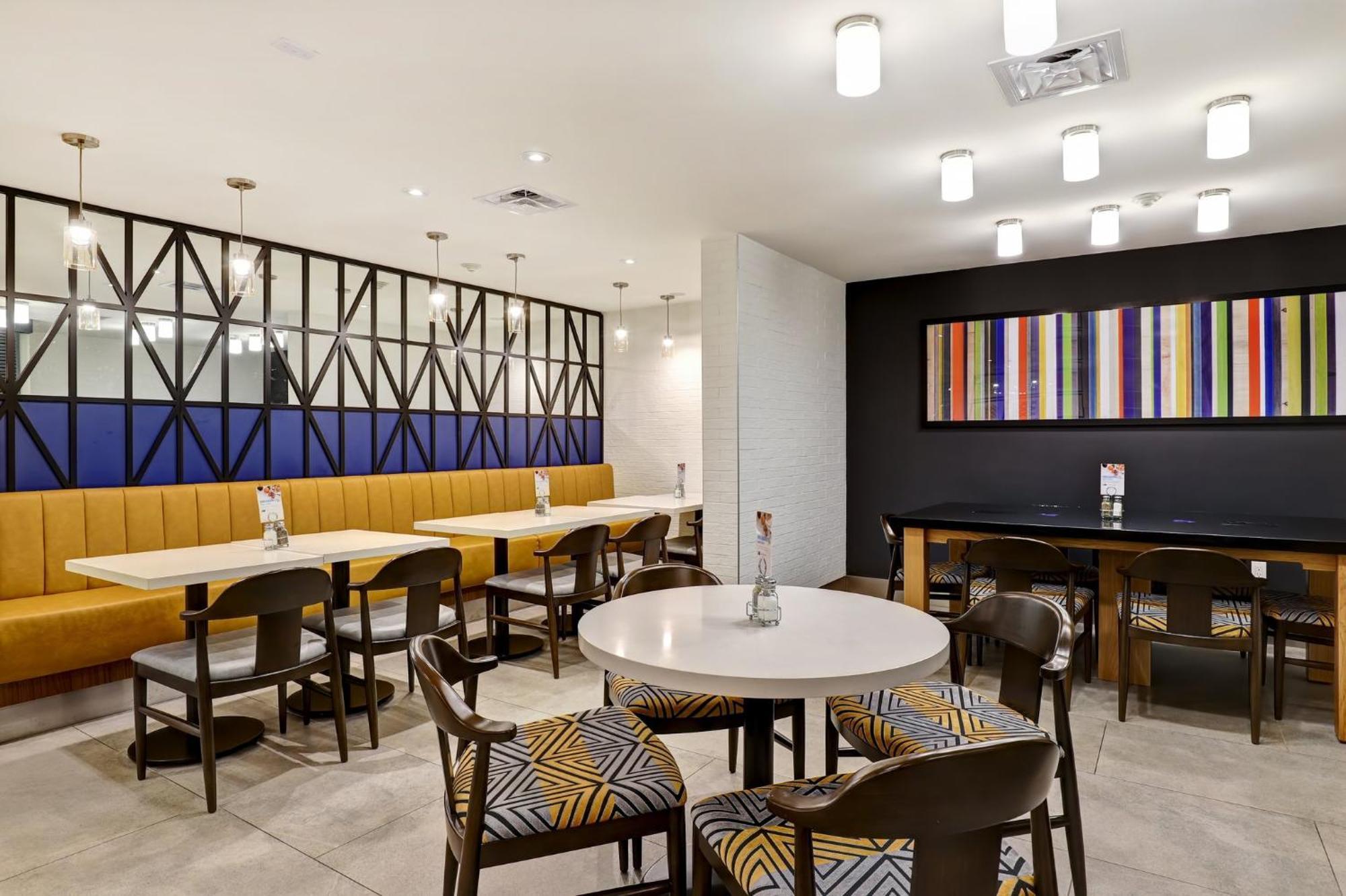 Holiday Inn Express Whitby Oshawa By Ihg Exteriér fotografie