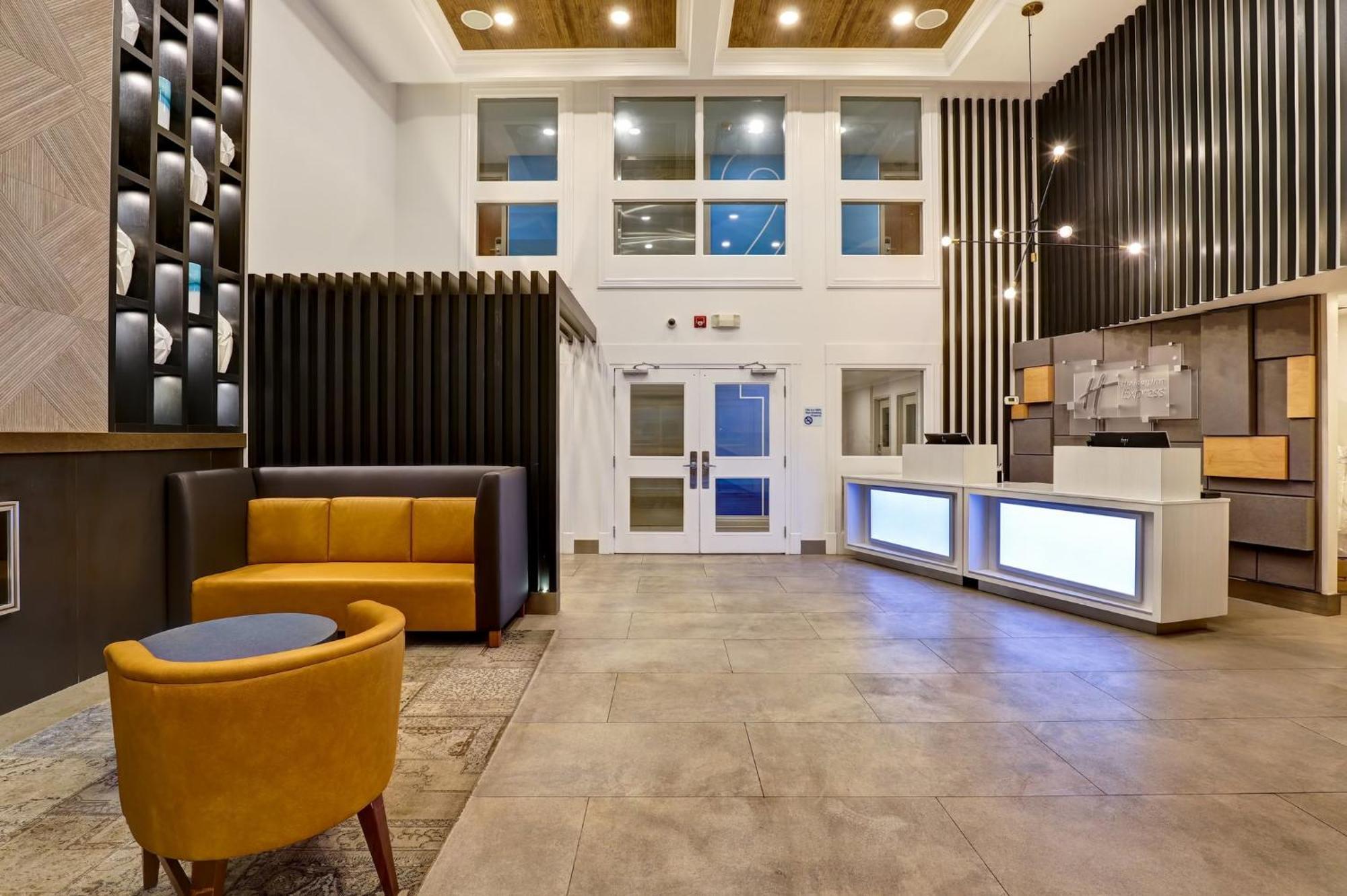 Holiday Inn Express Whitby Oshawa By Ihg Exteriér fotografie