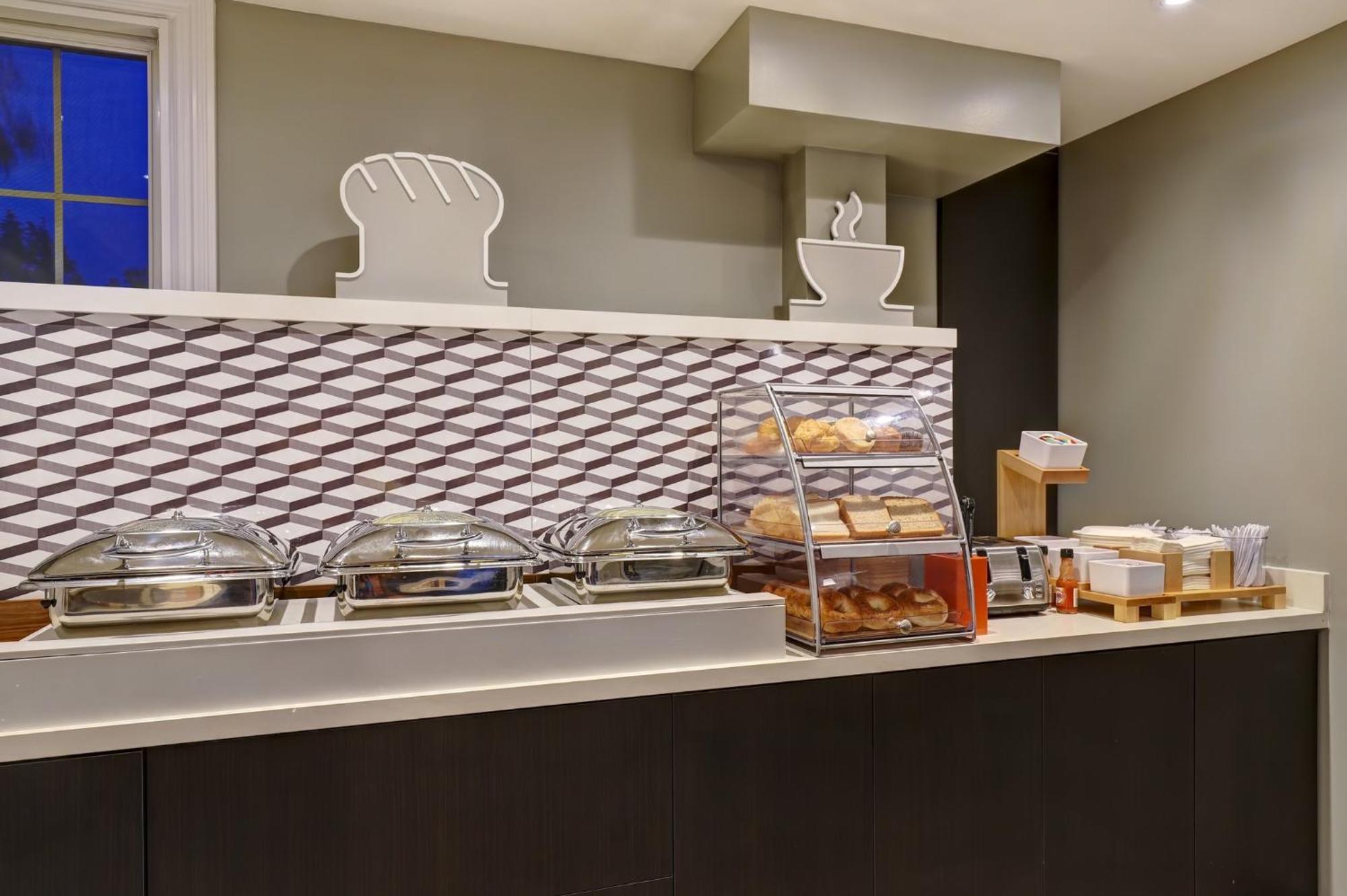 Holiday Inn Express Whitby Oshawa By Ihg Exteriér fotografie