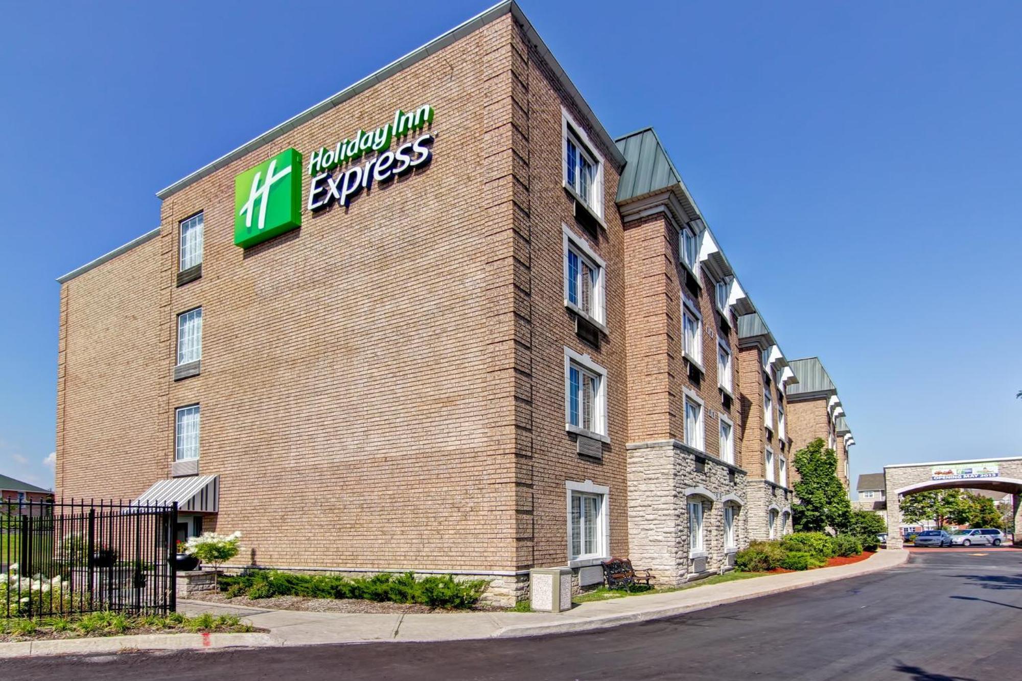 Holiday Inn Express Whitby Oshawa By Ihg Exteriér fotografie