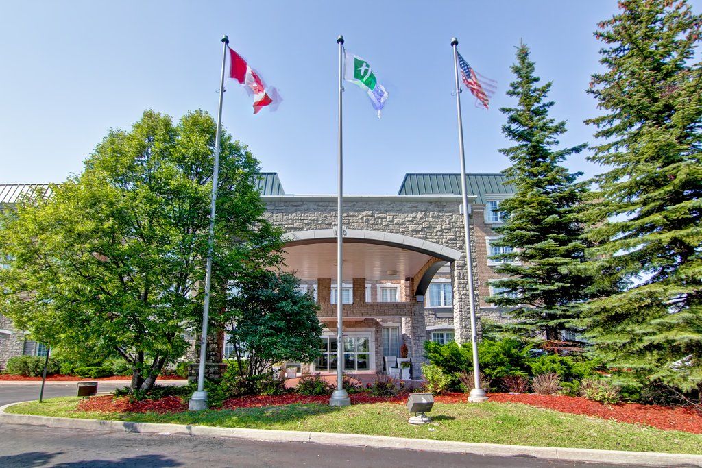Holiday Inn Express Whitby Oshawa By Ihg Exteriér fotografie
